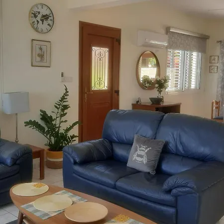 Villa Holiday- Breathtaking Sea Views, Amazing Garden, Private Pool, Bbq, Next To Coral Bay, Lower Peyia, Paphos