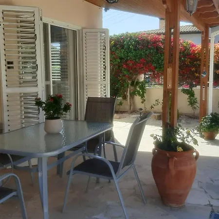 Holiday- Breathtaking Sea Views, Amazing Garden, Private Pool, Bbq, Next To Coral Bay, Lower Peyia, Paphos * Πέγεια
