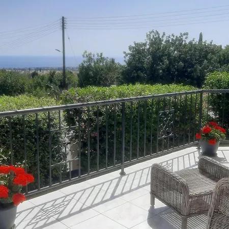 Βίλα Holiday- Breathtaking Sea Views, Amazing Garden, Private Pool, Bbq, Next To Coral Bay, Lower Peyia, Paphos Πέγεια