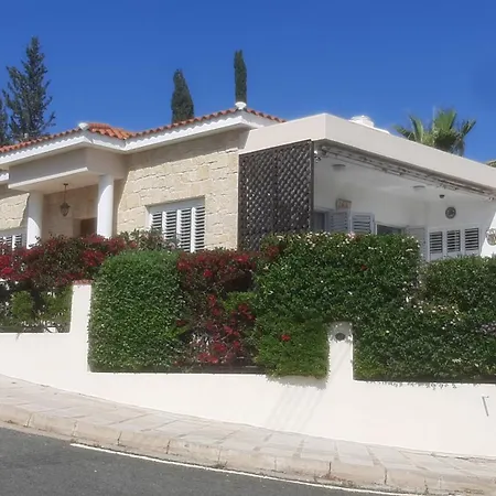 Villa Holiday- Breathtaking Sea Views, Amazing Garden, Private Pool, Bbq, Next To Coral Bay, Lower Peyia, Paphos *