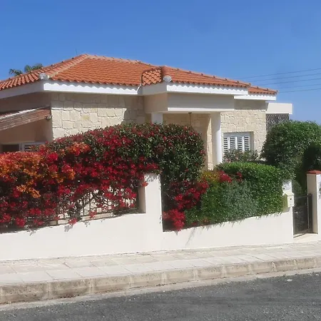 Holiday- Breathtaking Sea Views, Amazing Garden, Private Pool, Bbq, Next To Coral Bay, Lower Peyia, Paphos ヴィラ ペイヤ