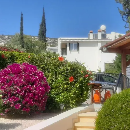 Villa Holiday- Breathtaking Sea Views, Amazing Garden, Private Pool, Bbq, Next To Coral Bay, Lower Peyia, Paphos