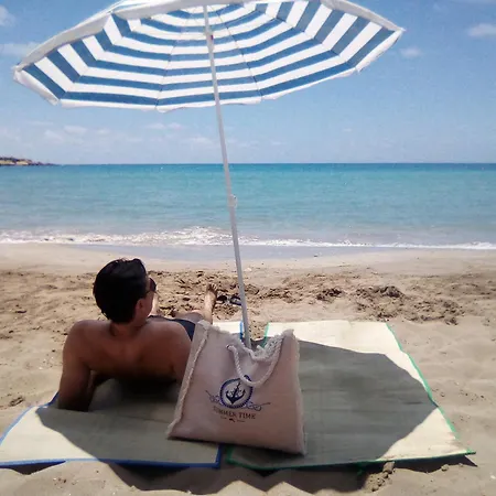 Holiday: Seafront Retreat With Pool In Paphos *