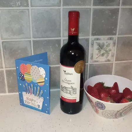 Holiday- Breathtaking Sea Views, Amazing Garden, Private Pool, Bbq, Next To Coral Bay, Lower Peyia, Paphos * ペイヤ