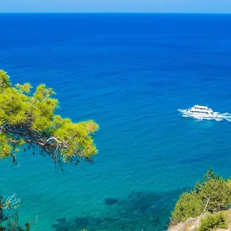 Holiday- Breathtaking Sea Views, Amazing Garden, Private Pool, Bbq, Next To Coral Bay, Lower Peyia, Paphos * Πέγεια