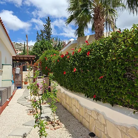 Holiday- Breathtaking Sea Views, Amazing Garden, Private Pool, Bbq, Next To Coral Bay, Lower Peyia, Paphos