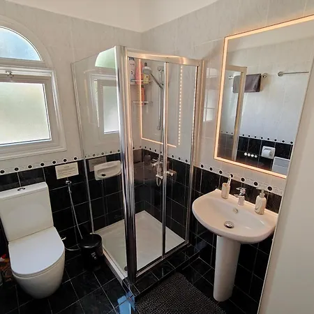 Holiday- Breathtaking Sea Views, Amazing Garden, Private Pool, Bbq, Next To Coral Bay, Lower Peyia, Paphos * Pegeia