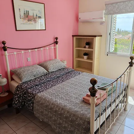 Holiday- Breathtaking Sea Views, Amazing Garden, Private Pool, Bbq, Next To Coral Bay, Lower Peyia, Paphos ヴィラ