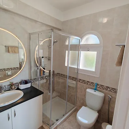 Holiday- Breathtaking Sea Views, Amazing Garden, Private Pool, Bbq, Next To Coral Bay, Lower Peyia, Paphos