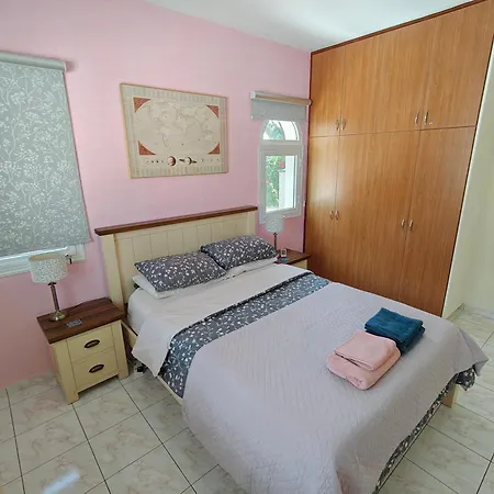 Βίλα Holiday- Breathtaking Sea Views, Amazing Garden, Private Pool, Bbq, Next To Coral Bay, Lower Peyia, Paphos Πέγεια