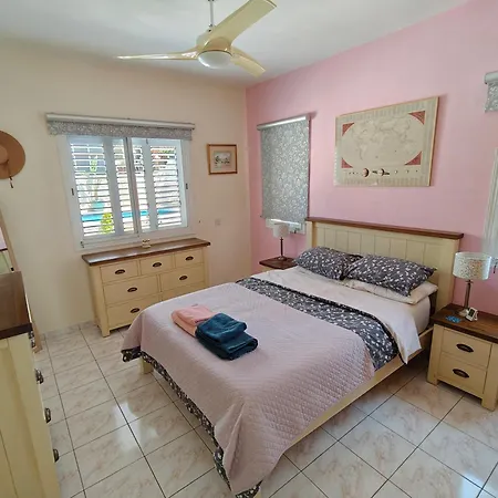 Villa Holiday- Breathtaking Sea Views, Amazing Garden, Private Pool, Bbq, Next To Coral Bay, Lower Peyia, Paphos *