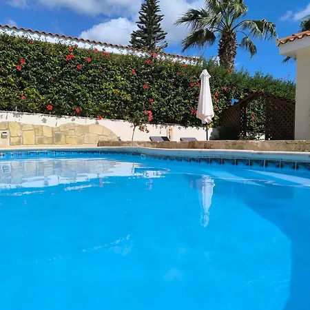 Sea View Private Pool Near Coral Bay With Garden And Bbq * פאהיה