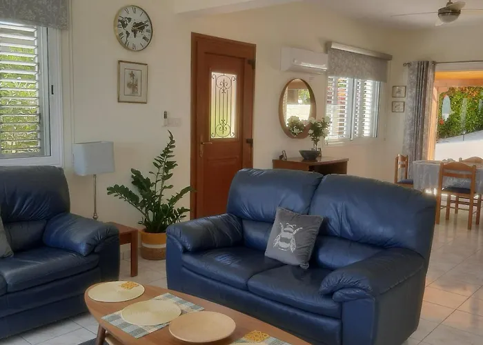 Vila Holiday- Breathtaking Sea Views, Amazing Garden, Private Pool, Bbq, Next To Coral Bay, Lower Peyia, Paphos