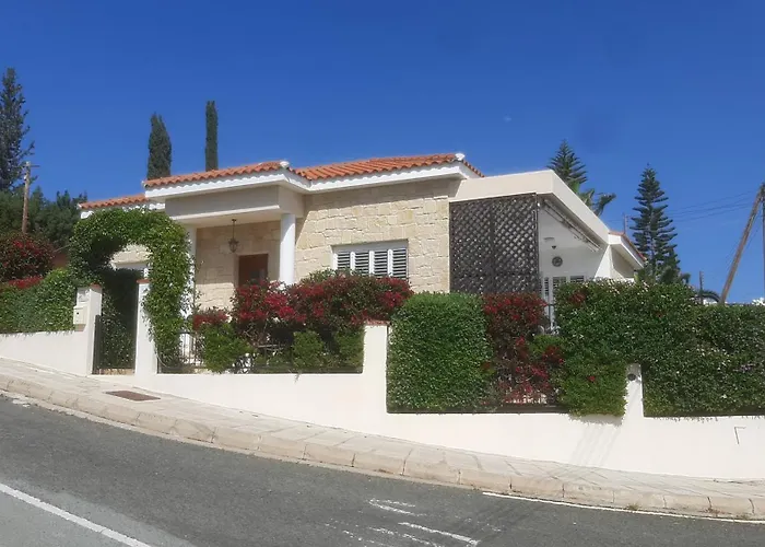 Holiday- Breathtaking Sea Views, Amazing Garden, Private Pool, Bbq, Next To Coral Bay, Lower Peyia, Paphos *