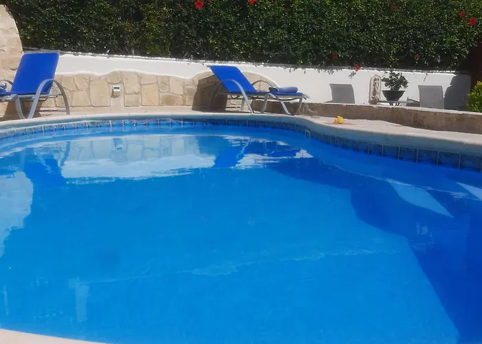 Holiday- Breathtaking Sea Views, Amazing Garden, Private Pool, Bbq, Next To Coral Bay, Lower Peyia, Paphos Vila *