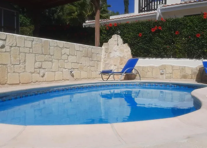Vila Holiday- Breathtaking Sea Views, Amazing Garden, Private Pool, Bbq, Next To Coral Bay, Lower Peyia, Paphos Pegeia