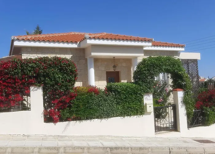 Holiday- Breathtaking Sea Views, Amazing Garden, Private Pool, Bbq, Next To Coral Bay, Lower Peyia, Paphos Pegeia