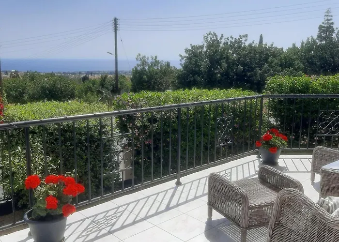 Vila Holiday- Breathtaking Sea Views, Amazing Garden, Private Pool, Bbq, Next To Coral Bay, Lower Peyia, Paphos Pegeia