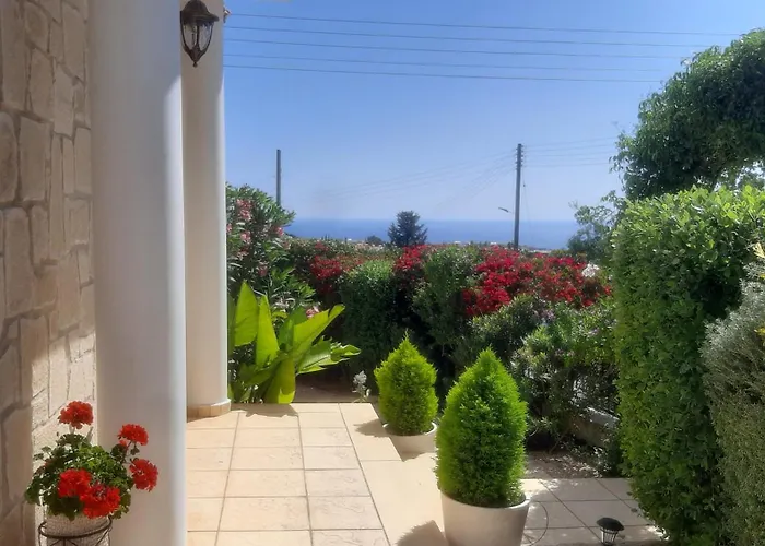 Holiday- Breathtaking Sea Views, Amazing Garden, Private Pool, Bbq, Next To Coral Bay, Lower Peyia, Paphos Vila *
