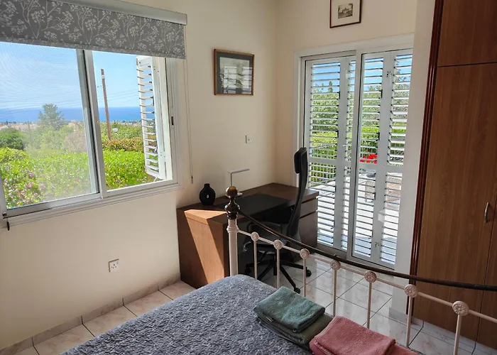 Vila Holiday- Breathtaking Sea Views, Amazing Garden, Private Pool, Bbq, Next To Coral Bay, Lower Peyia, Paphos