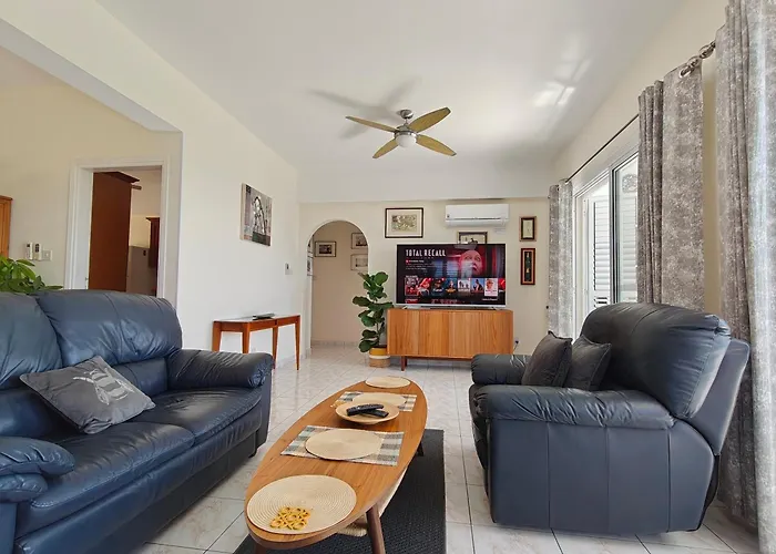 Holiday- Breathtaking Sea Views, Amazing Garden, Private Pool, Bbq, Next To Coral Bay, Lower Peyia, Paphos Pegeia