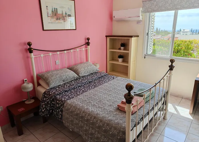 Holiday- Breathtaking Sea Views, Amazing Garden, Private Pool, Bbq, Next To Coral Bay, Lower Peyia, Paphos Вилла