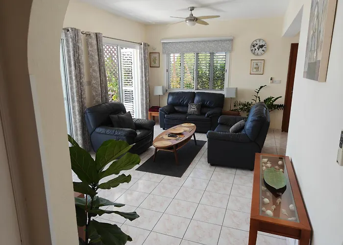 Vila Holiday- Breathtaking Sea Views, Amazing Garden, Private Pool, Bbq, Next To Coral Bay, Lower Peyia, Paphos Pegeia