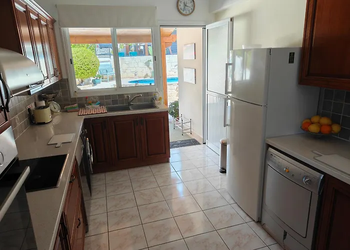 Holiday- Breathtaking Sea Views, Amazing Garden, Private Pool, Bbq, Next To Coral Bay, Lower Peyia, Paphos Pegeia