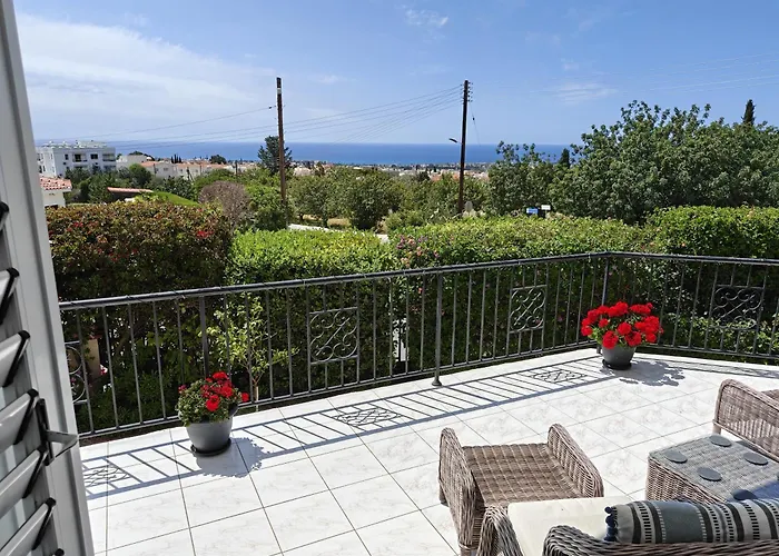 Holiday- Breathtaking Sea Views, Amazing Garden, Private Pool, Bbq, Next To Coral Bay, Lower Peyia, Paphos * Pegeia