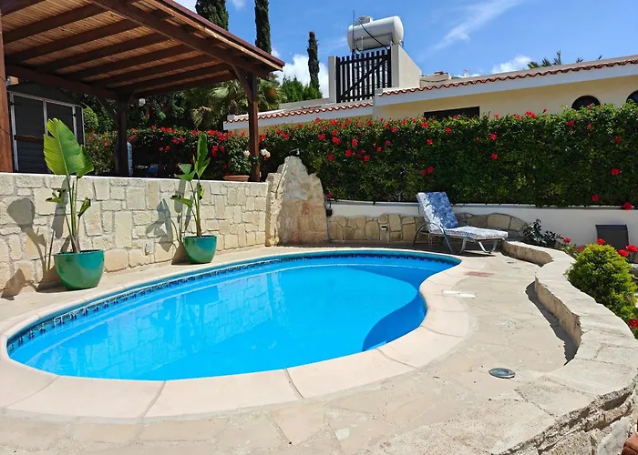 Vila Holiday- Breathtaking Sea Views, Amazing Garden, Private Pool, Bbq, Next To Coral Bay, Lower Peyia, Paphos