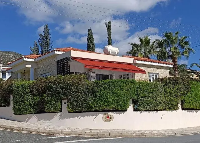 Holiday- Breathtaking Sea Views, Amazing Garden, Private Pool, Bbq, Next To Coral Bay, Lower Peyia, Paphos *